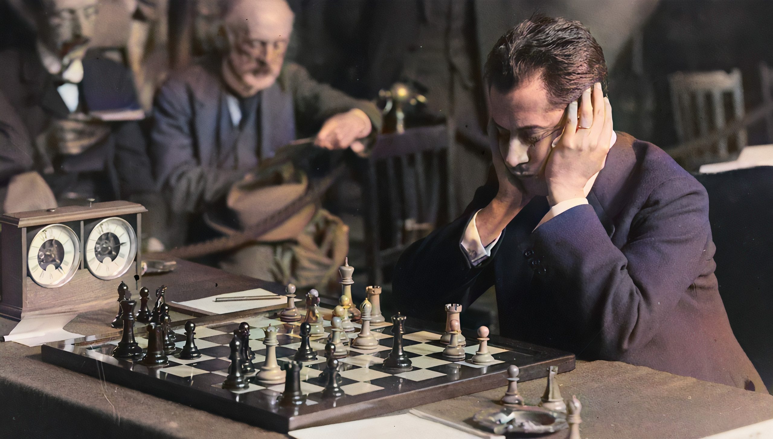 Советская машина шахматы. Хосе Рауль Капабланка шахматист. Хосе Рауль Капабланка и Алехин.